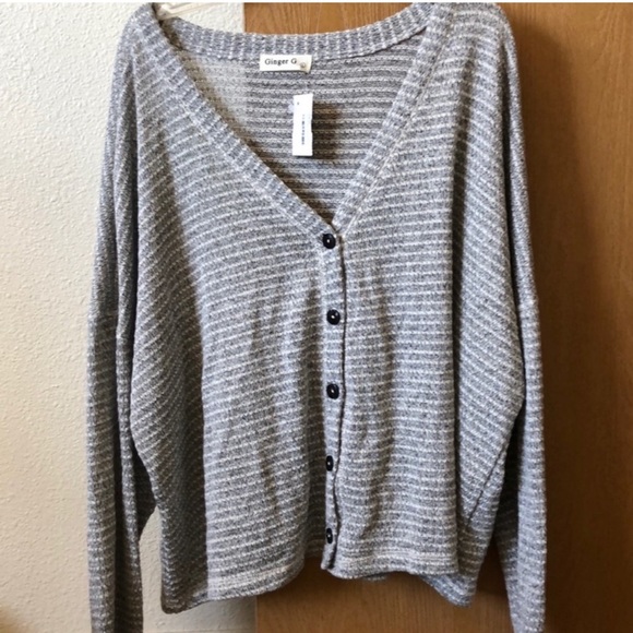 Oversized cropped sweater - Picture 1 of 3